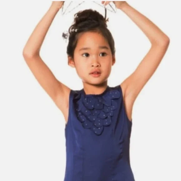 Dress - Picture 1 of 4